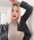 Rencontre Femme : Карина, 22 ans à Ukraine  Poltava